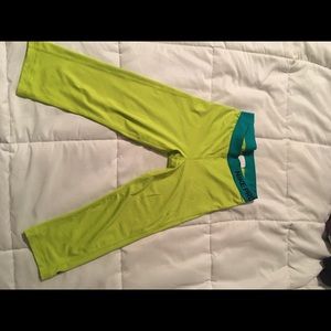 Nike Capri dri-fit pants